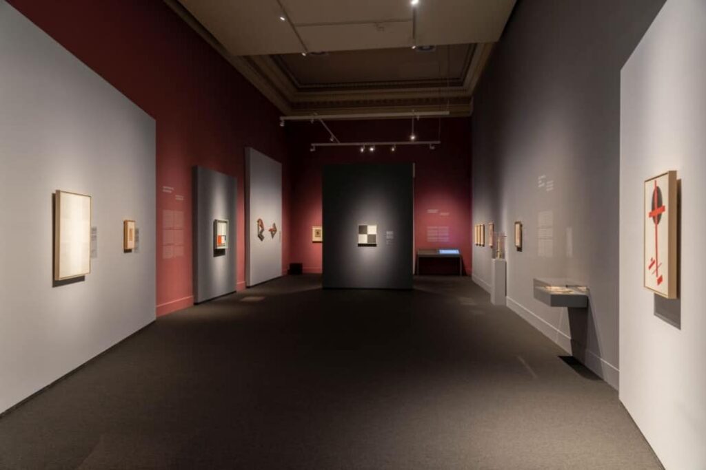 unisol001-6-1030x687